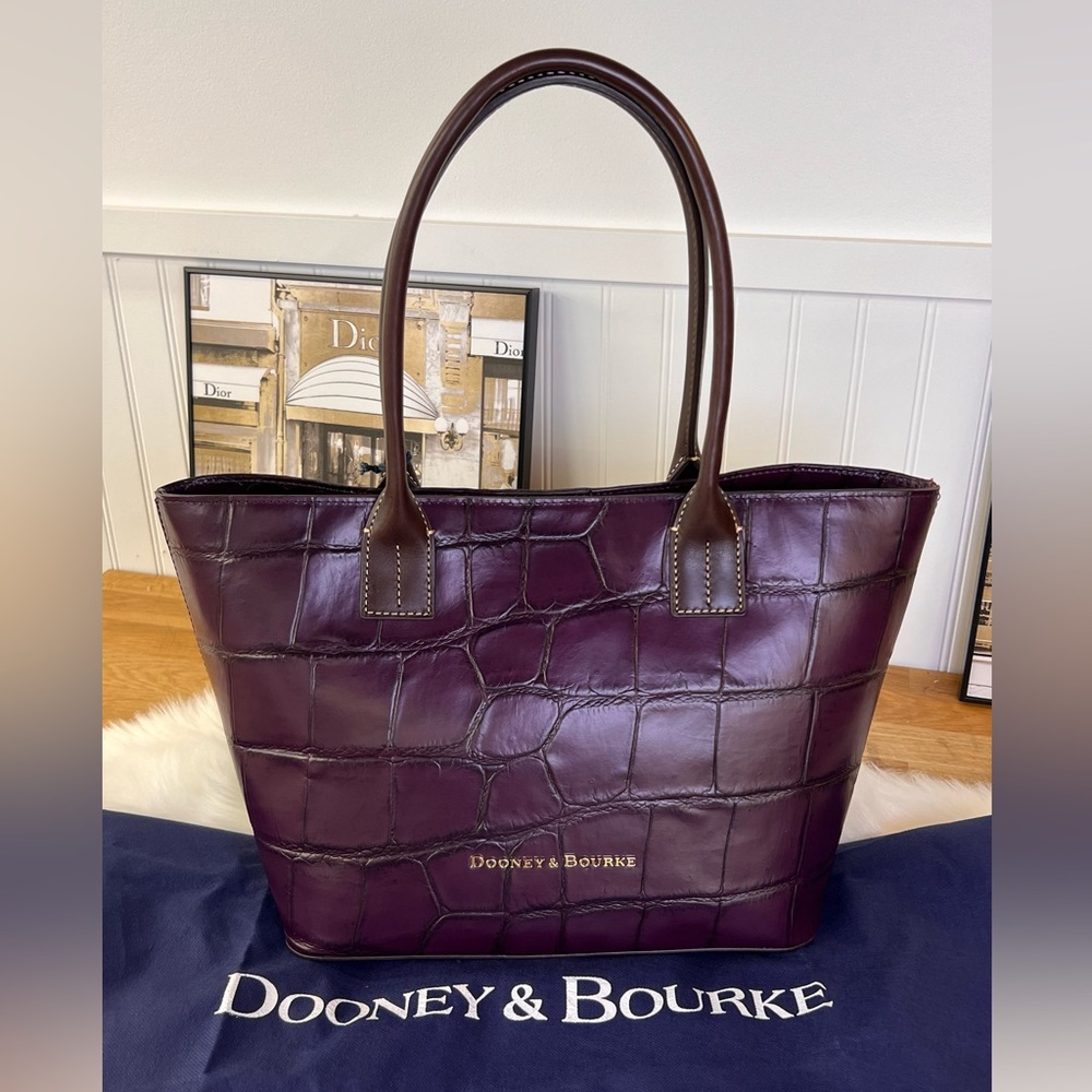 ✨NWT✨ Dooney & Bourke!